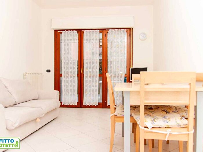 Appartamento bilocale in affitto in Via Cesare Arzelà, Centro, Santo Stefano di Magra