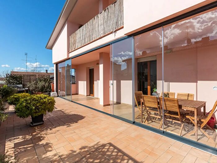 Appartamento quadrilocale in vendita in Via di Vittorio B, Imola