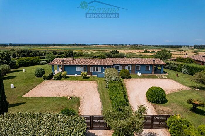 Casa con 6 locali in vendita in Strada del Tirreno, Montalto Di Castro