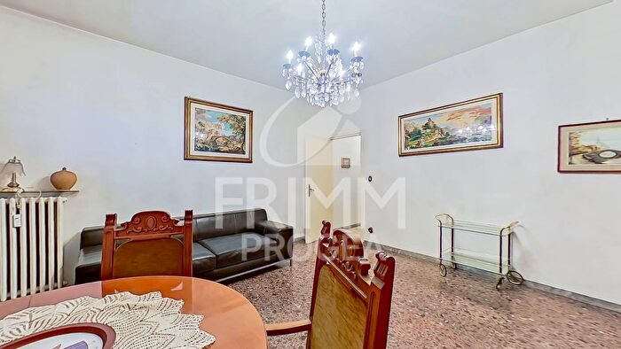 Appartamento trilocale in vendita in Via Silvio Benco, Roma