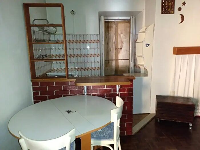 Appartamento bilocale in vendita in Via Sotto Piazza, Borno