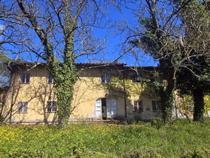 Casa con 6 locali in vendita in Capannori