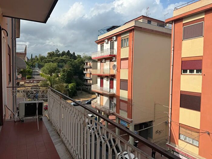 Appartamento quadrilocale in vendita in Corso San Vito, Mascalucia