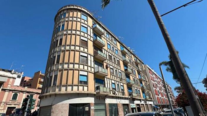 Appartamento bilocale in vendita in Viale San Martino, Messina