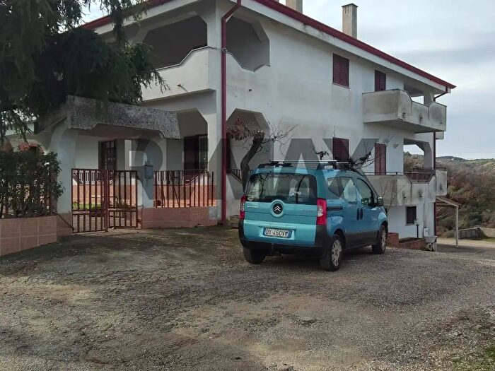 Appartamento con 9 locali in vendita in Cda Chimento Sn, CoriglianoRossano