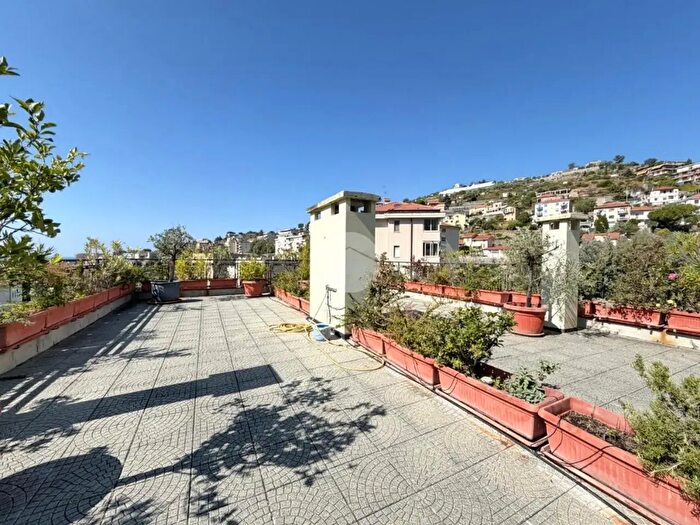 Appartamento bilocale in vendita in Via Alfonso Lamarmora, Sanremo