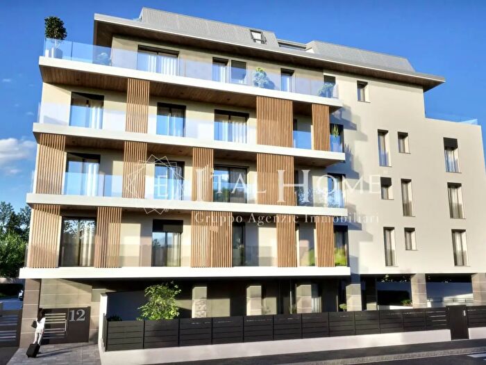 Appartamento quadrilocale in vendita in Piazza S Anna, Bergamo