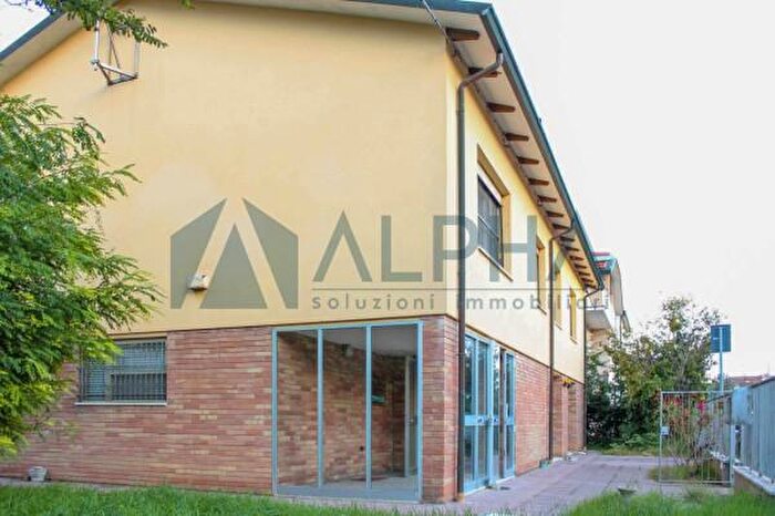 Casa con 6 locali in vendita in Via Maggiore, Ravenna