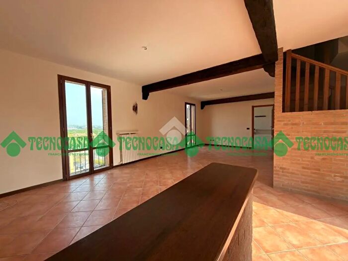 Appartamento trilocale in vendita in Via Prada, Vignola