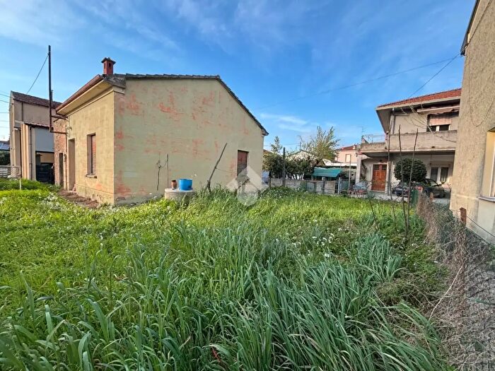 Casa monolocale in vendita in Via Violetta, Russi