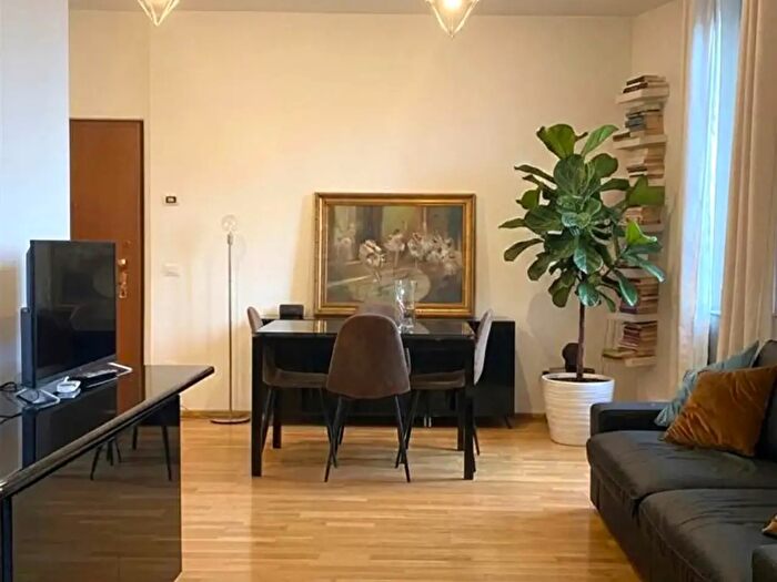 Appartamento bilocale in affitto in Via Benedetto Marcello, Milano