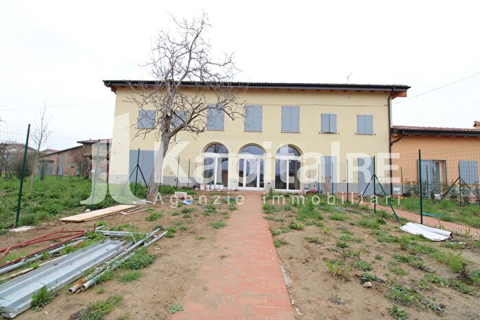 Casa con 5 locali in vendita in Via Ciottitrentadue Castenaso, Castenaso