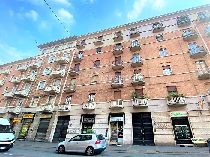 Appartamento trilocale in vendita in Via Nicola Fabrizi, Torino