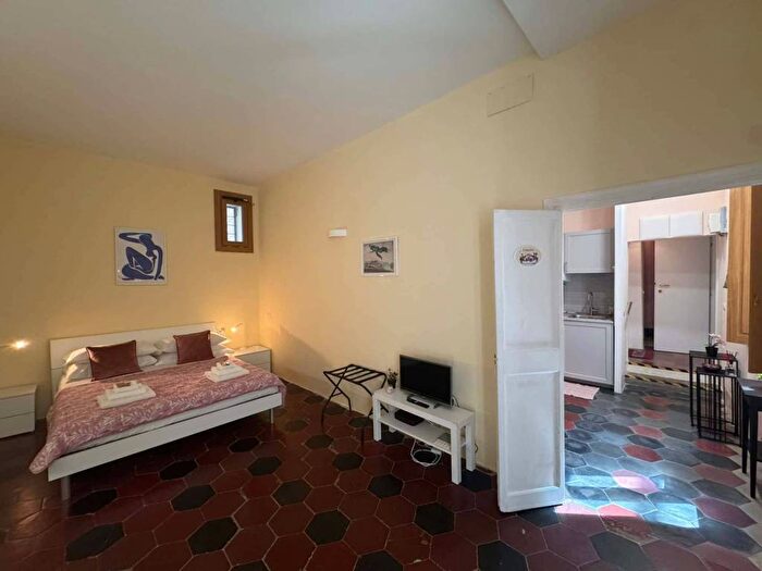 Appartamento bilocale in affitto in Via in Selci, Colle Oppio, Roma