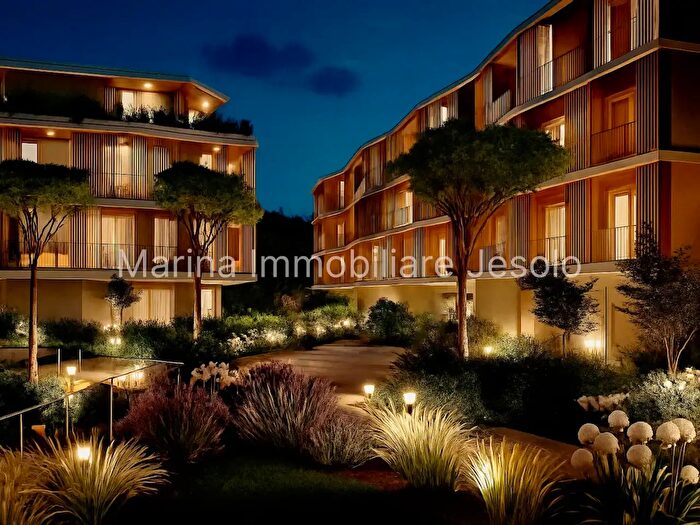 Appartamento trilocale in vendita in Viale Oriente, Jesolo