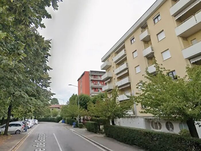 Appartamento trilocale in affitto in Via Vincenzo Cesati, Bergamo