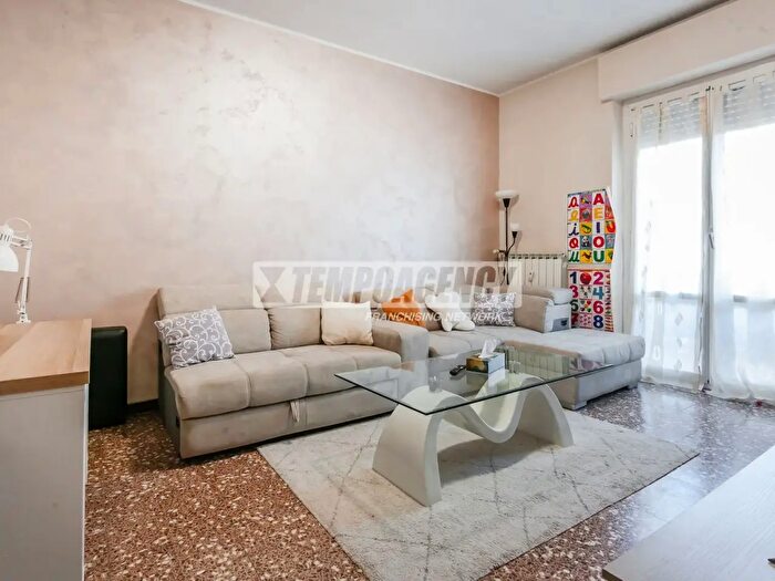 Appartamento bilocale in vendita in Via Simone De Gatti, Bresso