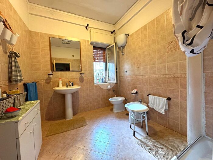 Appartamento quadrilocale in vendita in Via Arbusto, Marano Di Napoli