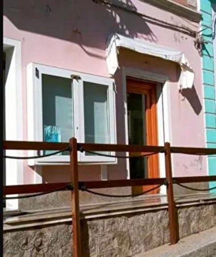 Casa con 6 locali in vendita in Via Giuseppe Mazzini, Santa Teresa Gallura