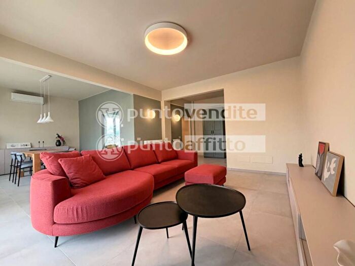 Appartamento con 6 locali in affitto in Via Sandei, Arancio, Lucca