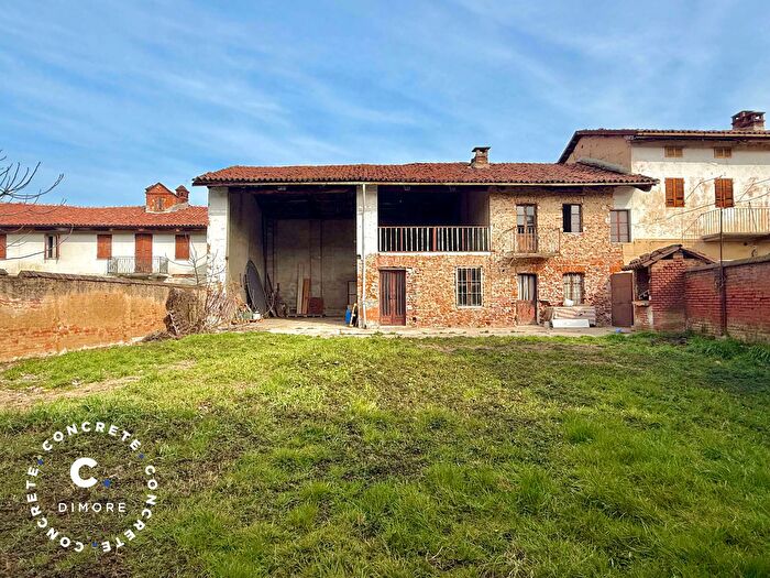 Casa con 6 locali in vendita in Via San Paolo, Villanova DAsti