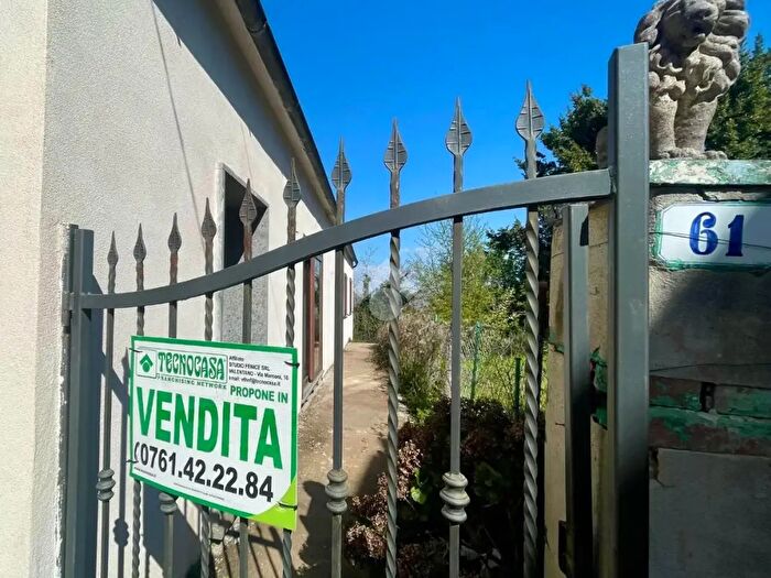 Casa trilocale in vendita in Via Guglielmo Marconi, Valentano