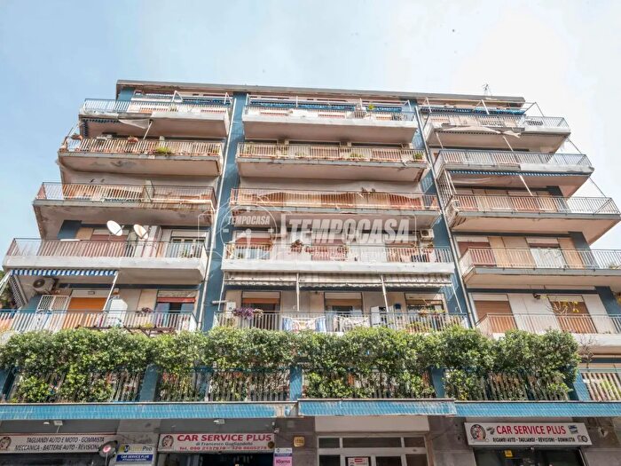 Appartamento con 5 locali in vendita in Messina