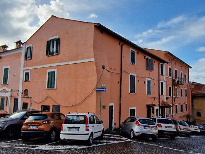 Appartamento bilocale in affitto in Piazza Vittorio Buttaroni, Centro Storico, Genzano di Roma