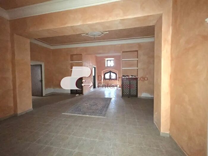 Casa con 11 locali in vendita in SP, Santeramo In Colle