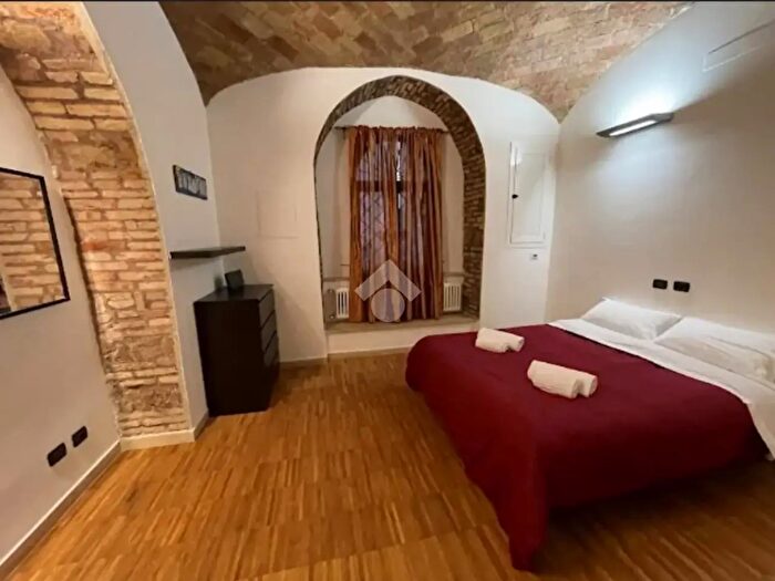 Appartamento bilocale in vendita in Via dei Campani, Roma