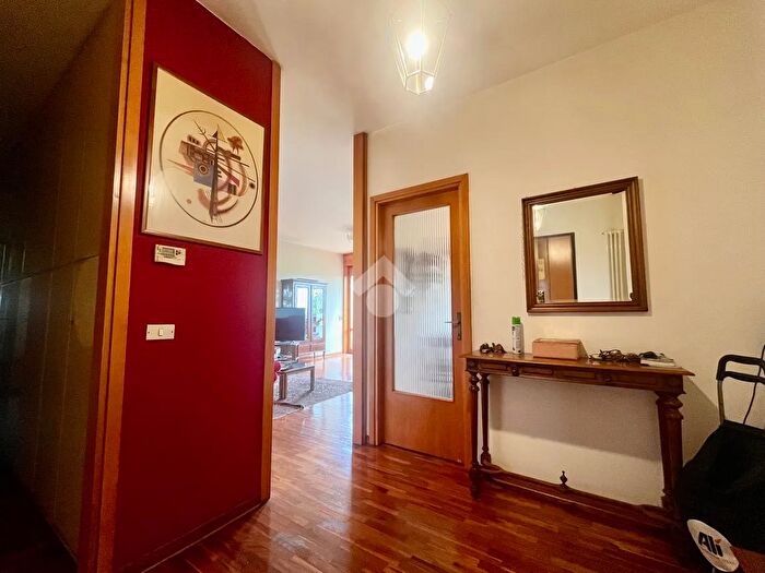 Appartamento quadrilocale in vendita in Via Donatello, Albignasego