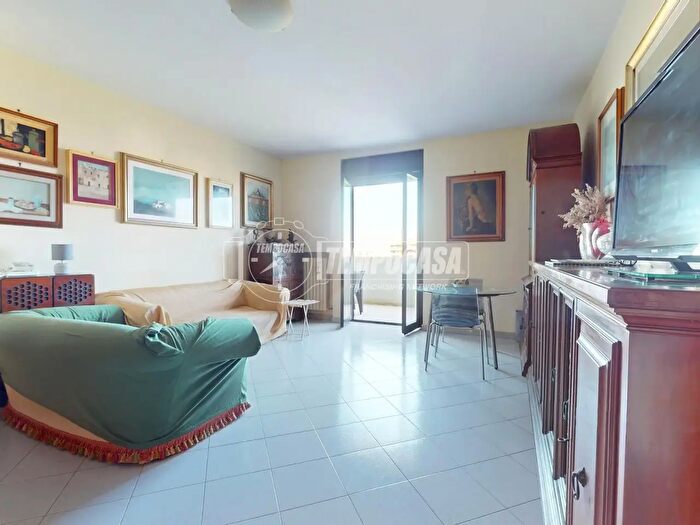 Appartamento quadrilocale in vendita in Via Rocco Dicillo, Bari