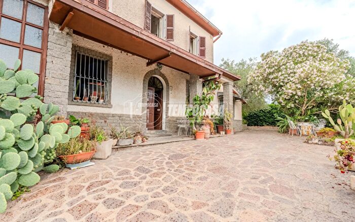 Casa quadrilocale in vendita in Strada Provinciale, Civitella DAgliano