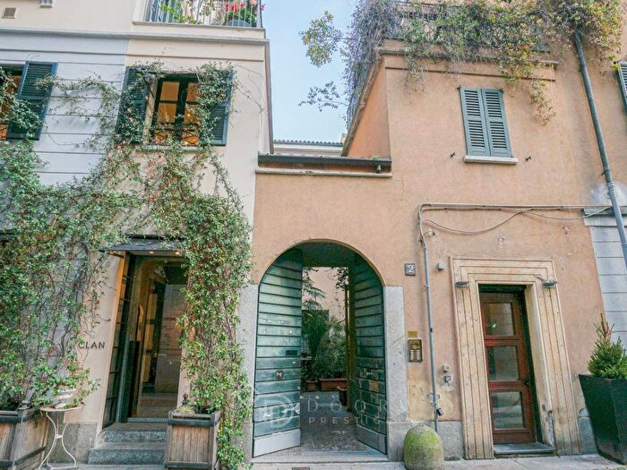 Appartamento bilocale in affitto in Vicolo Fiori, Brera, Milano