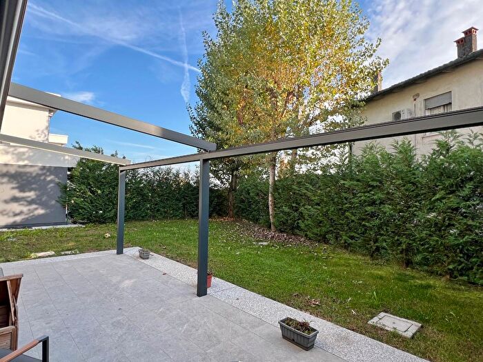 Casa quadrilocale in vendita in Via Donizzetti, Costabissara