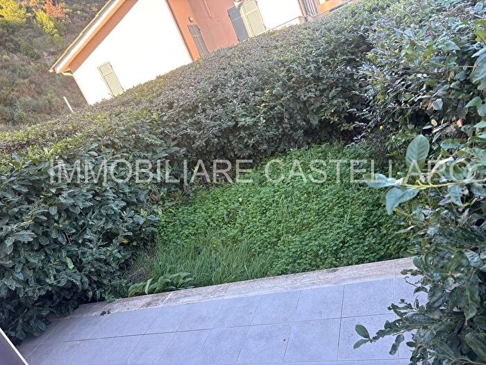 Appartamento bilocale in vendita in Castellaro