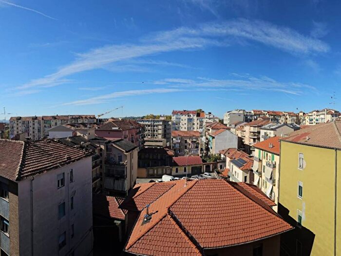 Appartamento trilocale in affitto in Via Cornelia Cotta, Corso alla Vittoria Parco della Resistenza, Asti