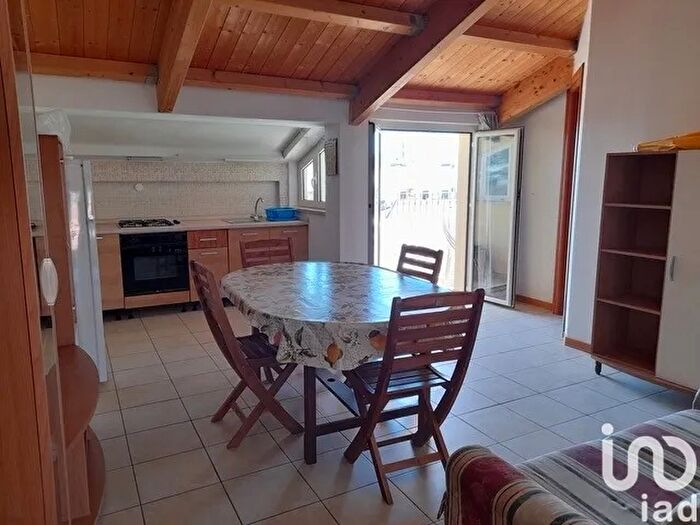 Appartamento con 6 locali in vendita in Tortoreto