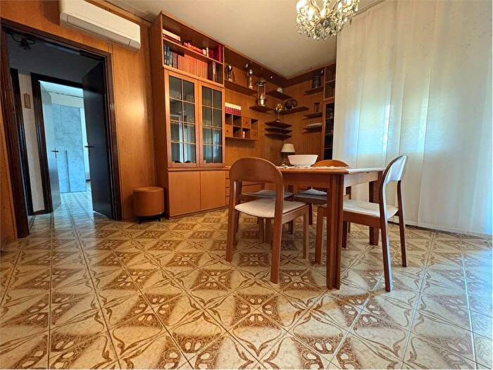 Appartamento con 5 locali in affitto in via puccini, Funo, Argelato