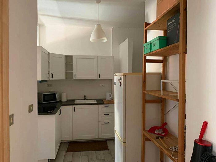 Appartamento trilocale in affitto in Via Ludovico Lazzaro Zamenhof, Corso San Gottardo, Milano