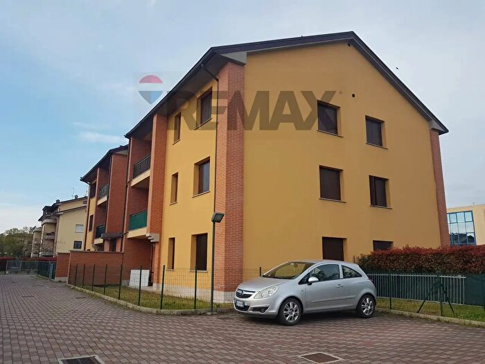 Appartamento quadrilocale in vendita in Via Gordini, Valsamoggia