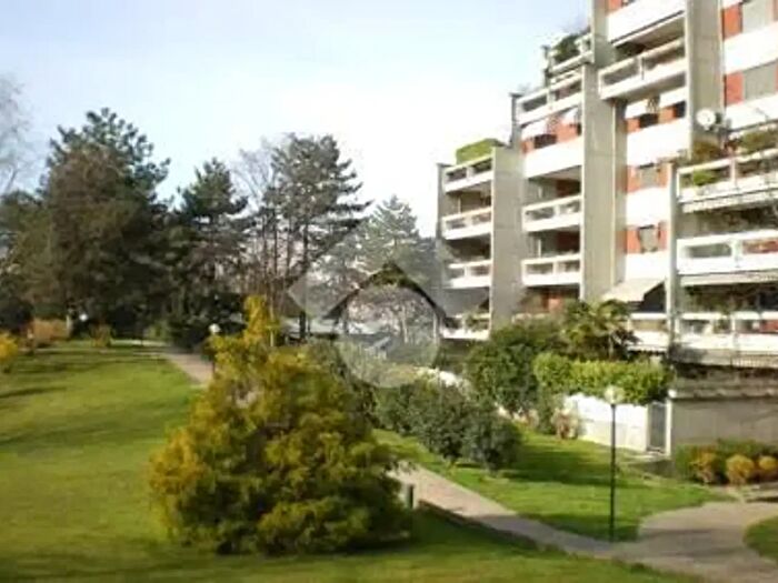 Appartamento bilocale in vendita in Viale Abruzzi, Peschiera Borromeo