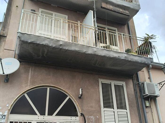 Appartamento bilocale in affitto in Via San Giovanni Li Cuti, Guardia Li Cuti, Catania