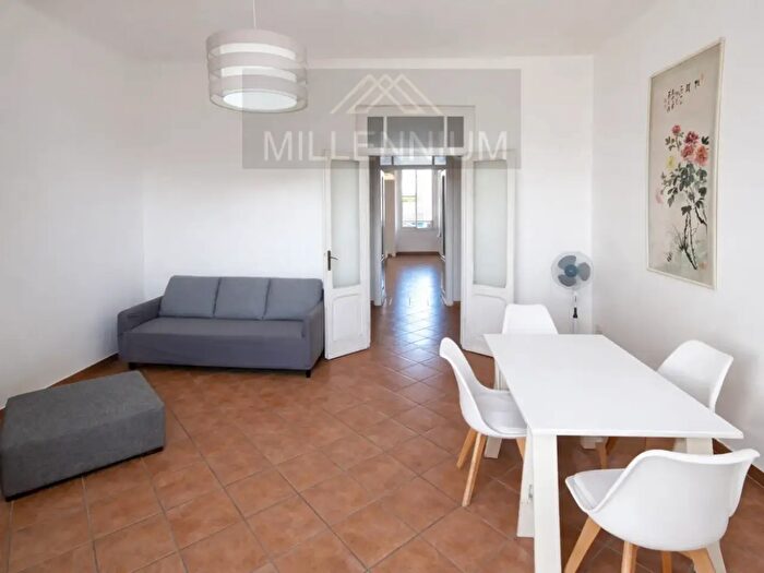 Appartamento con 5 locali in affitto in Arona