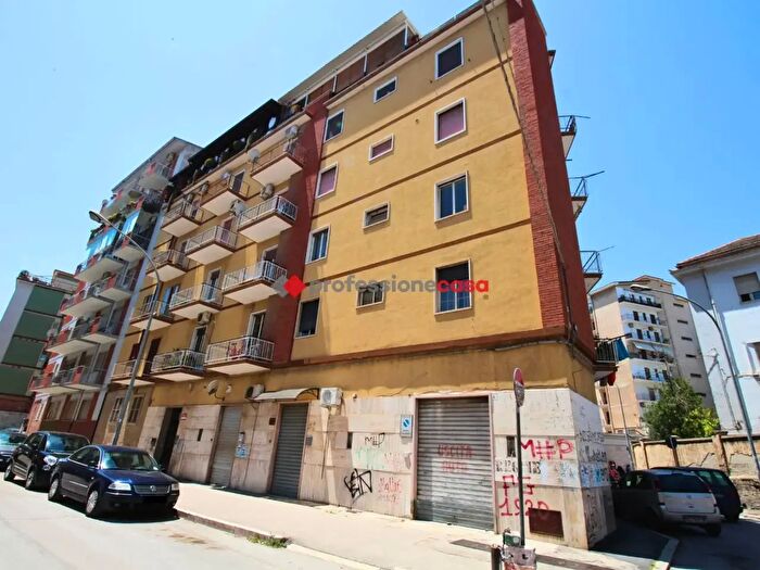 Appartamento quadrilocale in vendita in Via Tiro a Segno, Foggia