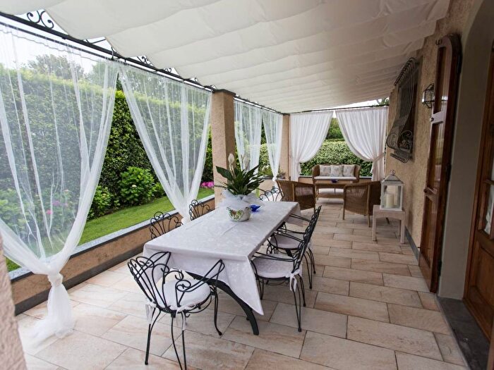 Casa con 6 locali in affitto in Via G Amendola, Caranna, Forte dei Marmi