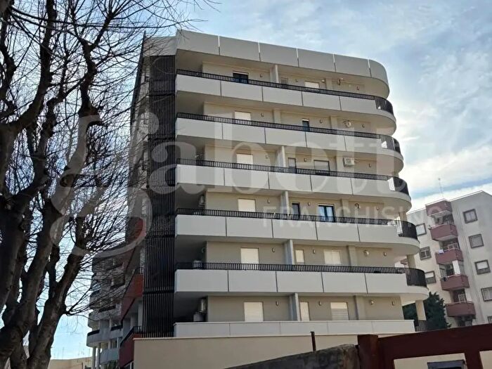 Appartamento trilocale in vendita in Viale Marconi, Barletta