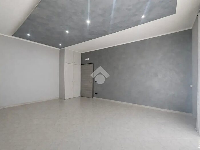 Appartamento quadrilocale in vendita in Via Ing Domenico Tolomeo, Trani
