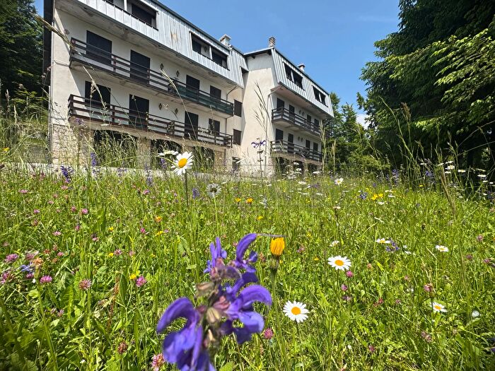Appartamento quadrilocale in vendita in Via Monte Cogolin, Lusiana Conco