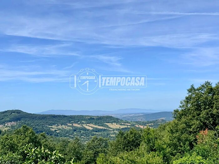 Appartamento trilocale in vendita in Via Adige, Semproniano